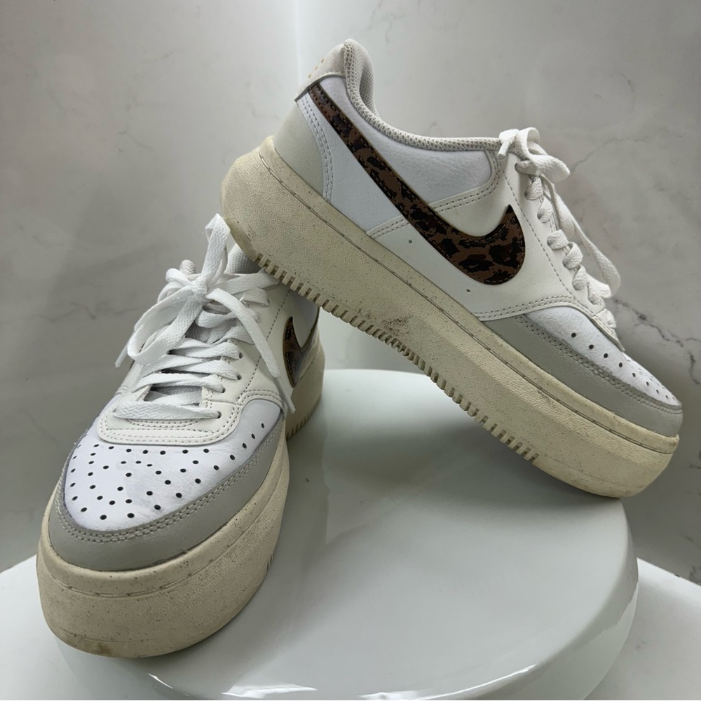 Nike Court Vision Alta White Casual Shoes Sneakers Women’s Size 8